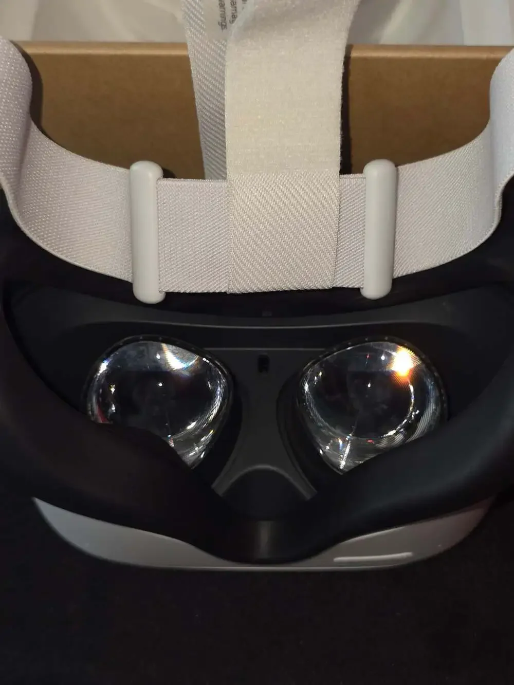 Oculus Quest 2 Virtual Reality Headset